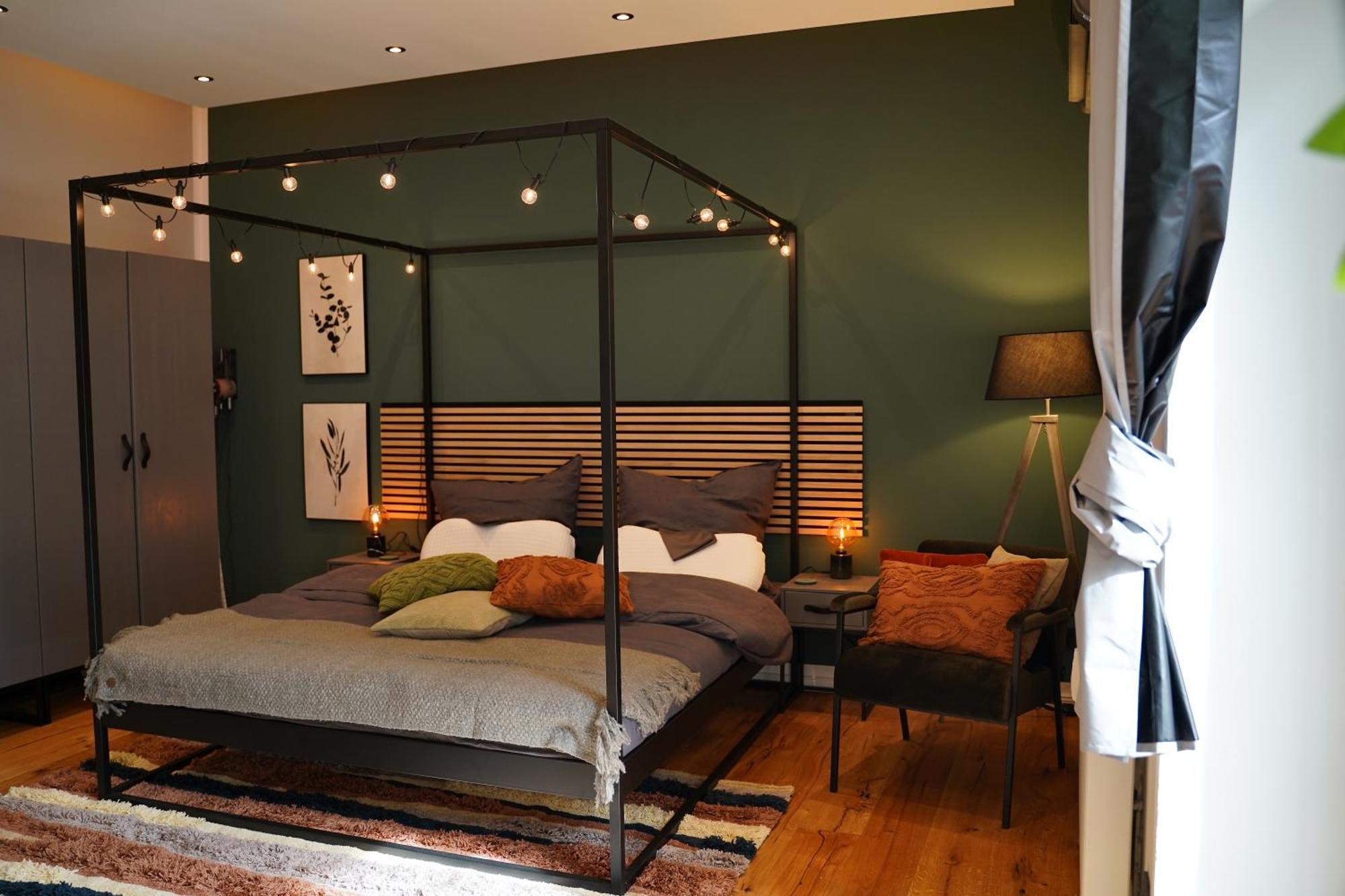 Edler Wohnraum Luxurioeses Studio Im Zentrum Mit Balkon, Kaffeevollautomat, Klima & Parkplatz 츠비카우 외부 사진